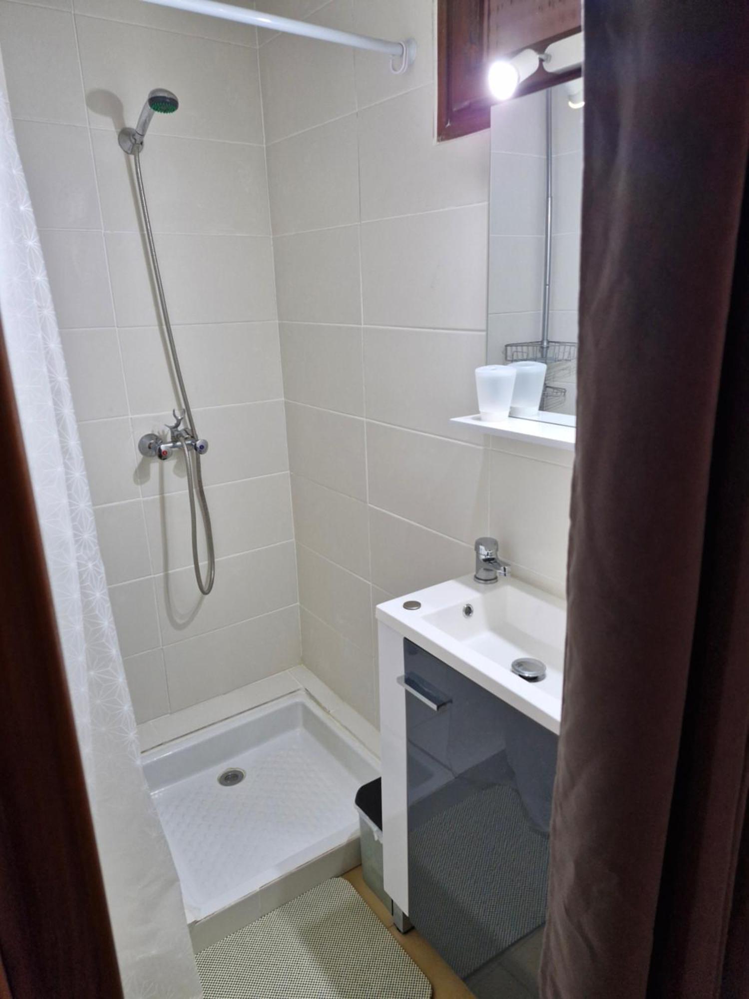 Au Pied Des Remparts 10 Rue Saint Jean Apartment Вилфранш-дьо-Конфлон Екстериор снимка